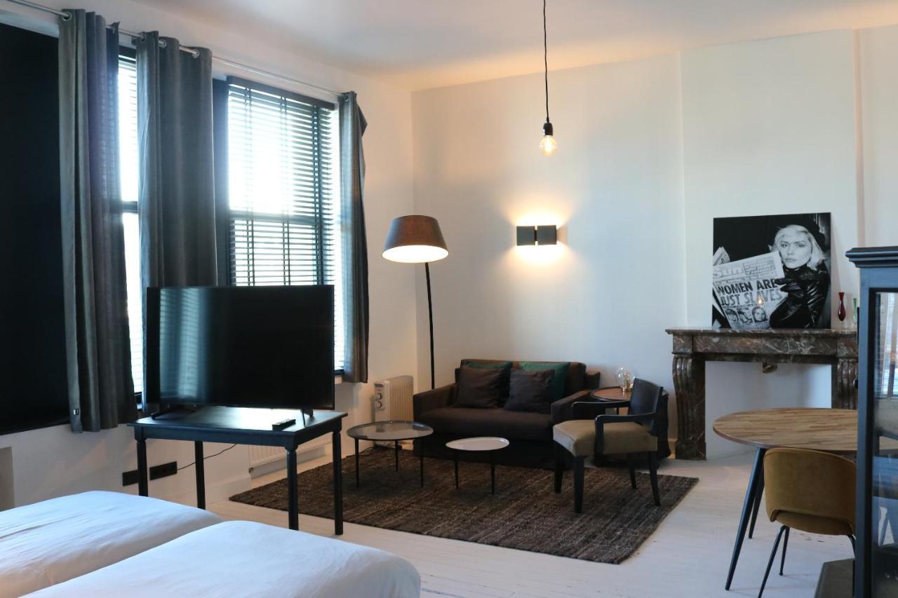 Peter House Panzió Nivelles Kültér fotó