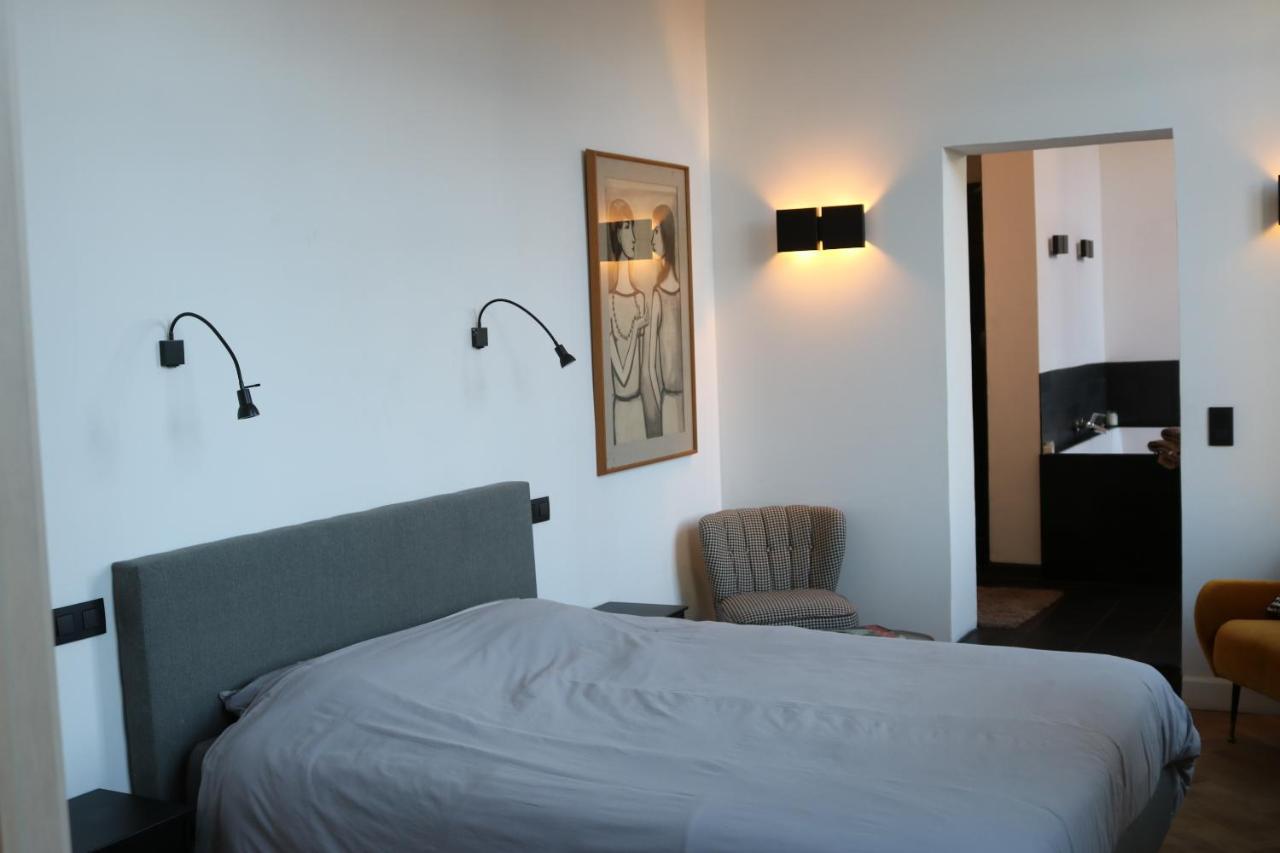 Peter House Panzió Nivelles Kültér fotó