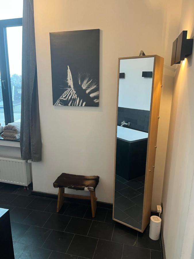 Peter House Panzió Nivelles Kültér fotó