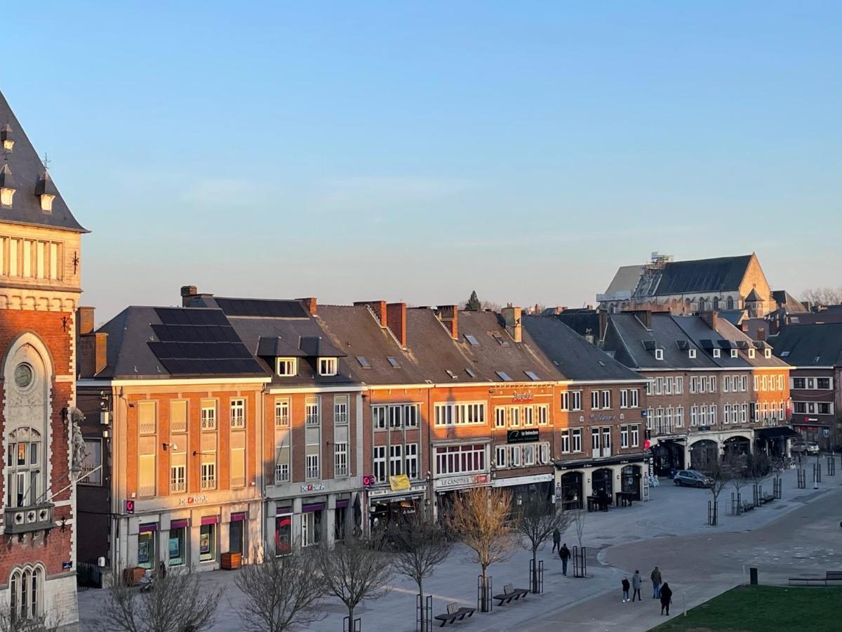 Peter House Panzió Nivelles Kültér fotó