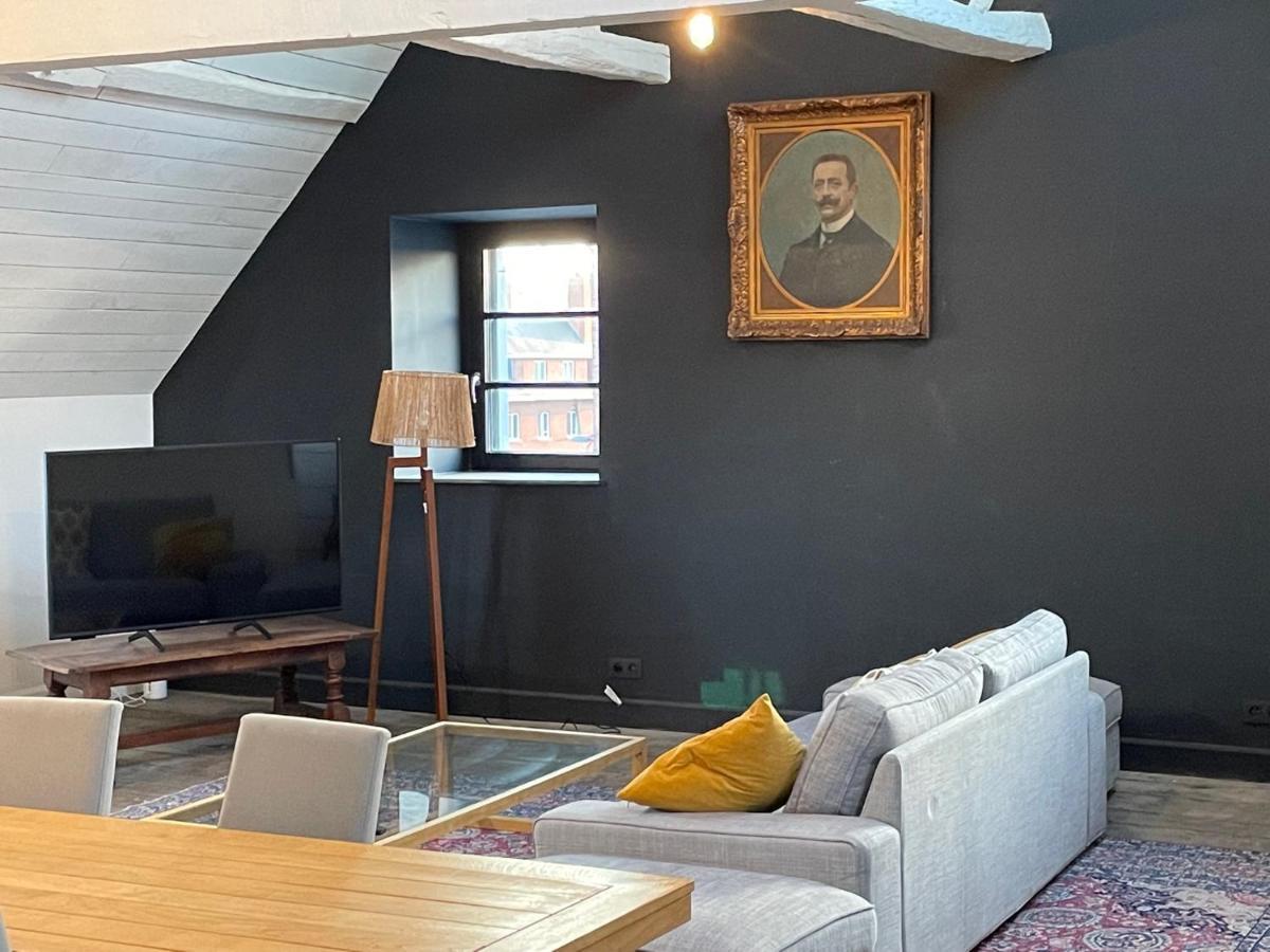 Peter House Panzió Nivelles Kültér fotó